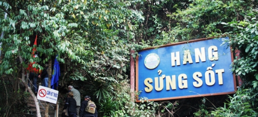 Hang Sửng Sốt - cave of the surprises.